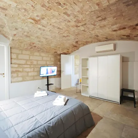 Apartment Stone House *